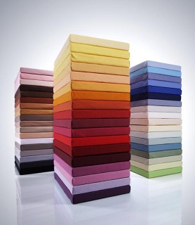 Spannbettlaken Bella Dona Jersy gestapelt